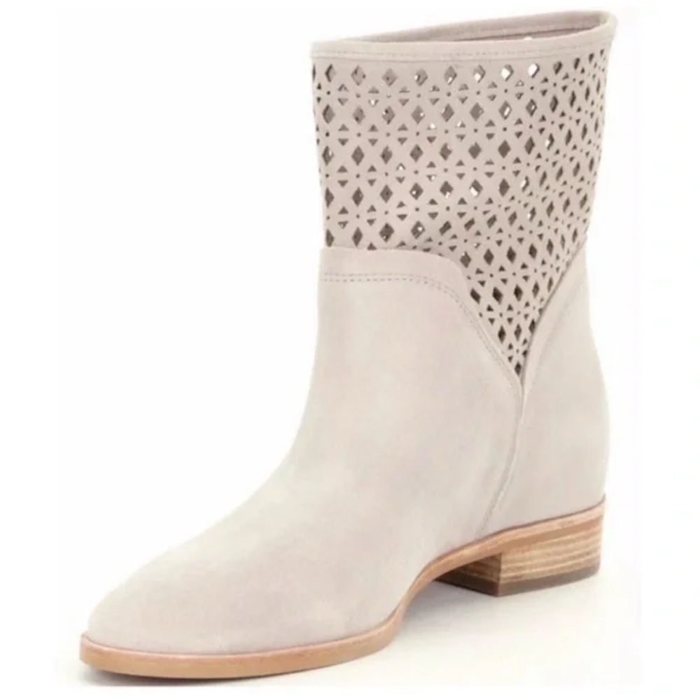 Michael Kors Sunny Perforated Ankle Boot Light Tan